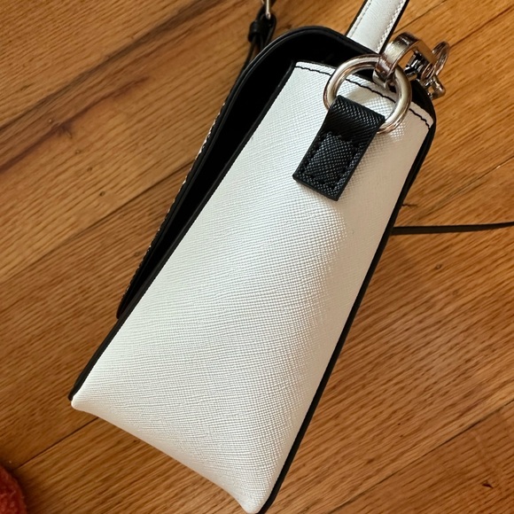 Small Steve Madden Purse - Picture 5 of 6